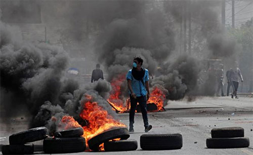 La Policía de Nicaragua informa de dos muertos y 121 heridos en las protestas